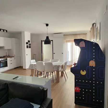 Apartment Marina Bay
